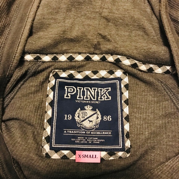 Victoria’s Secret Long Sleeve Shirt VS Hoodie Top - Picture 2 of 5